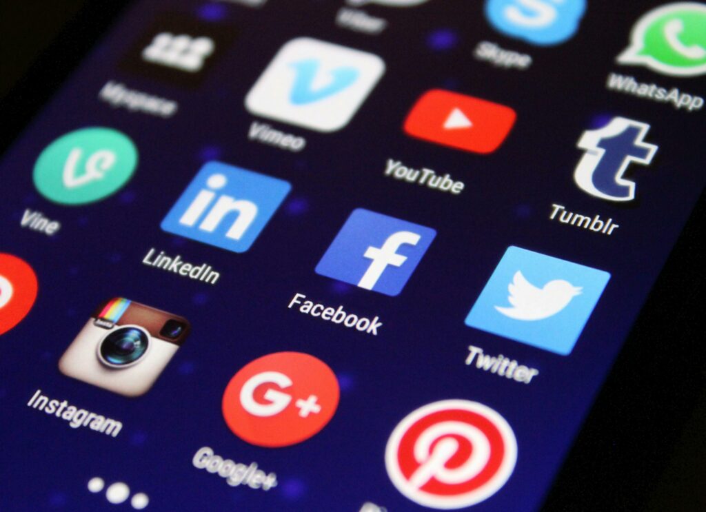 Gdzie znaleźć współpracę z nano influencerami?