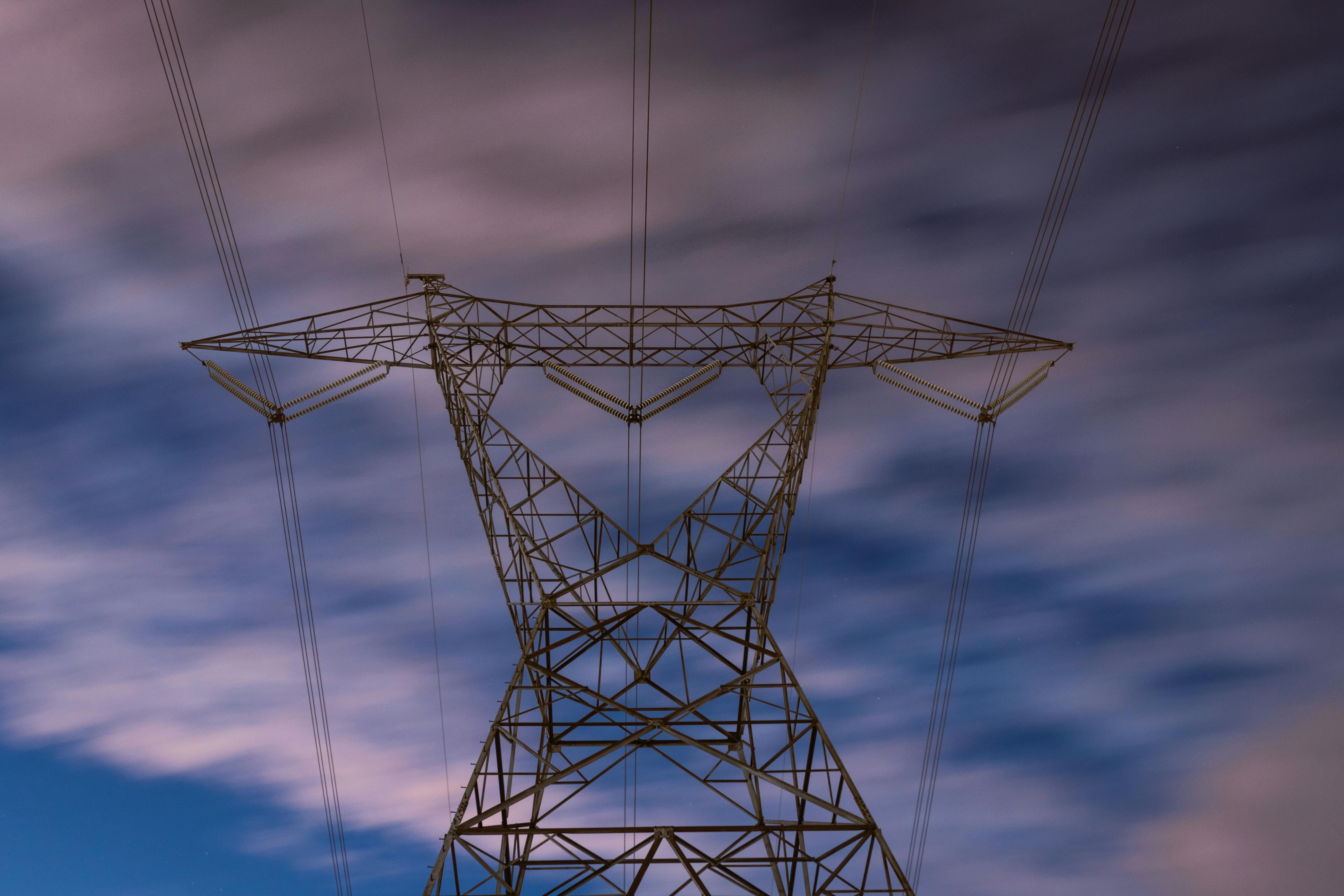 Czy branża OZE jest opłacalna? Marketing w energetyce i rola marketera
